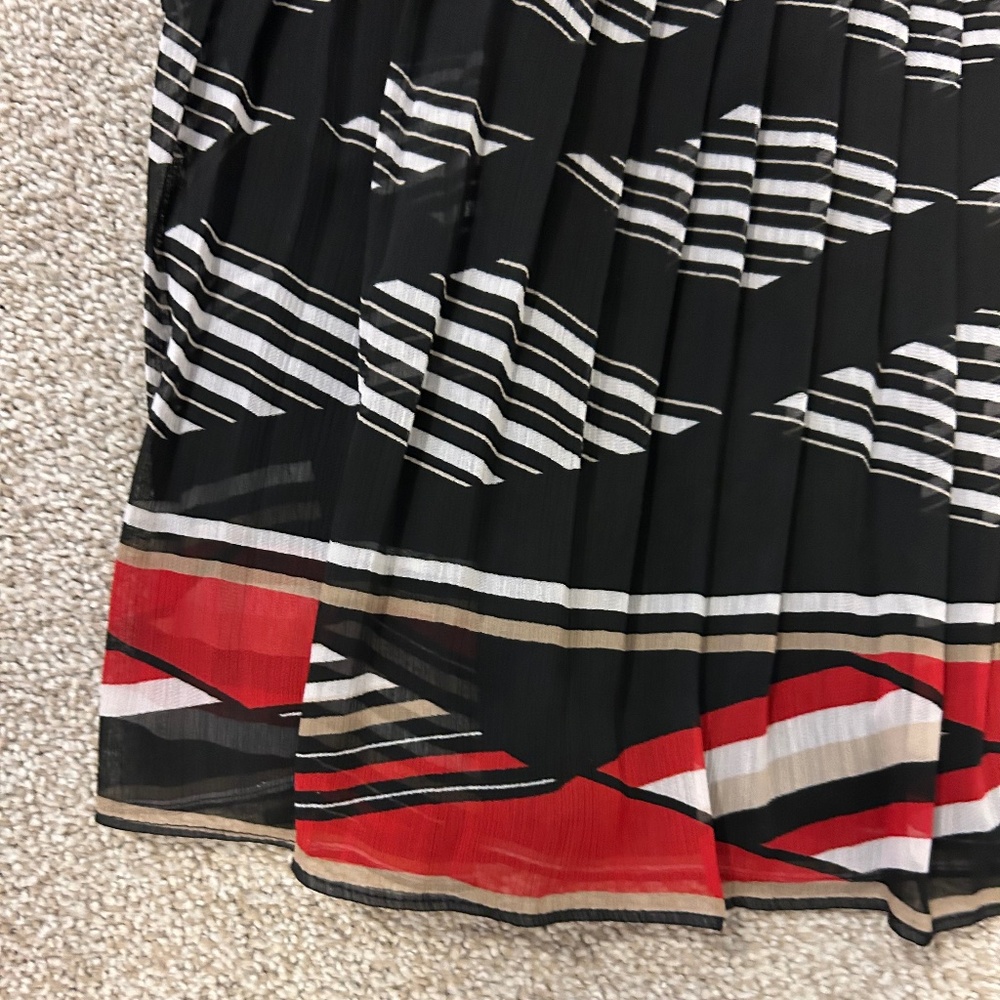 White House Black Market (WHBM) Pleated Lined Chiffon Skirt - Picture 6 of 8
